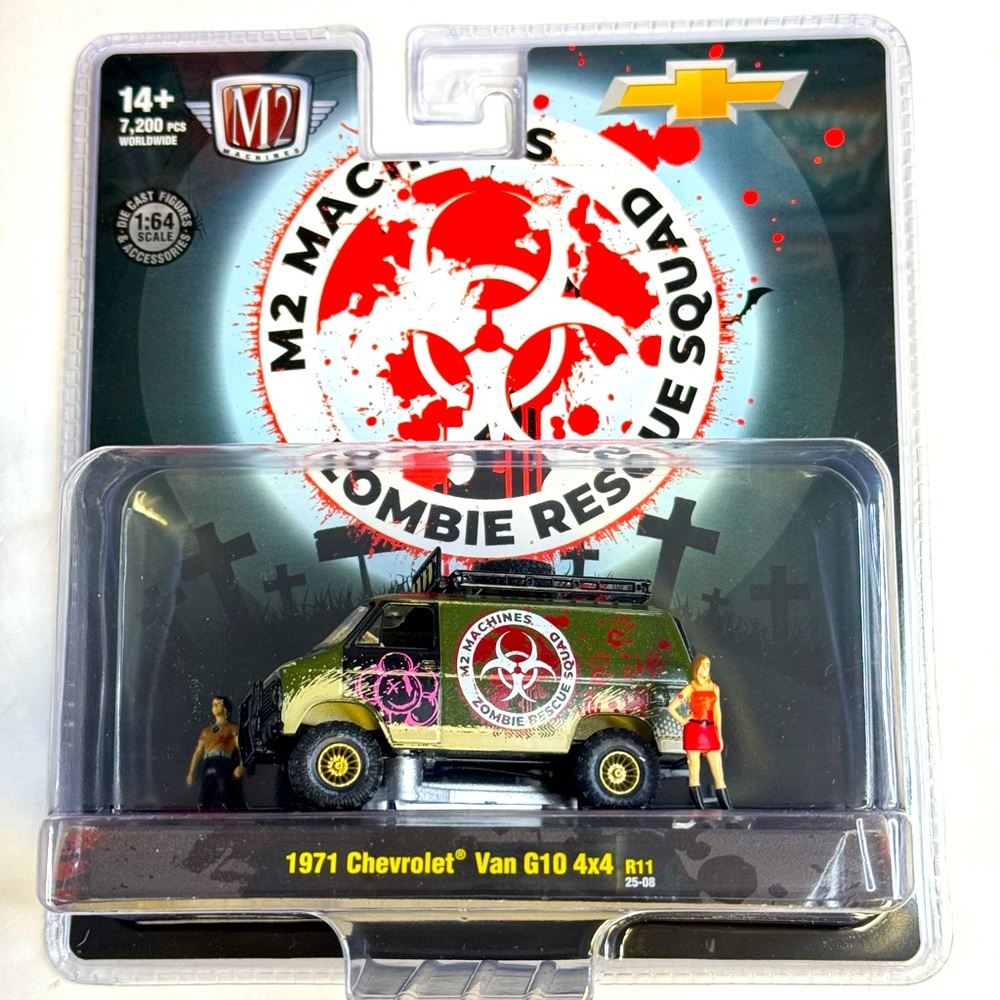 M2 Machines Diorama Zombie Rescue Squad 1971 Chevrolet Van G10 4x4